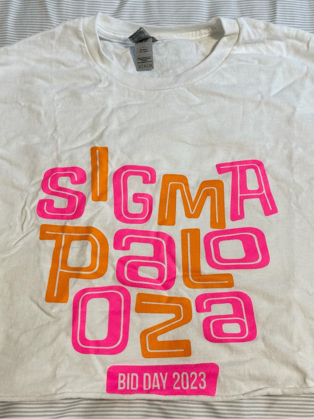White Sigma Palooza Bid Day 2023 Graphic Cropped T-Shirt